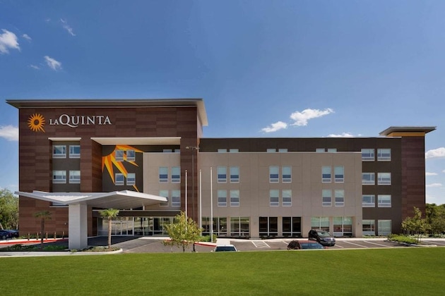 Gallery - La Quinta Inn & Suites By Wyndham San Antonio Seaworld Lafb