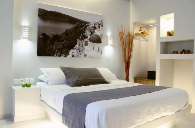 Gallery - Paralia Diamond Villa