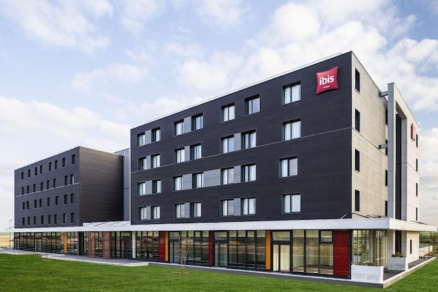 Gallery - Ibis Budget Gonesse Le Bourget