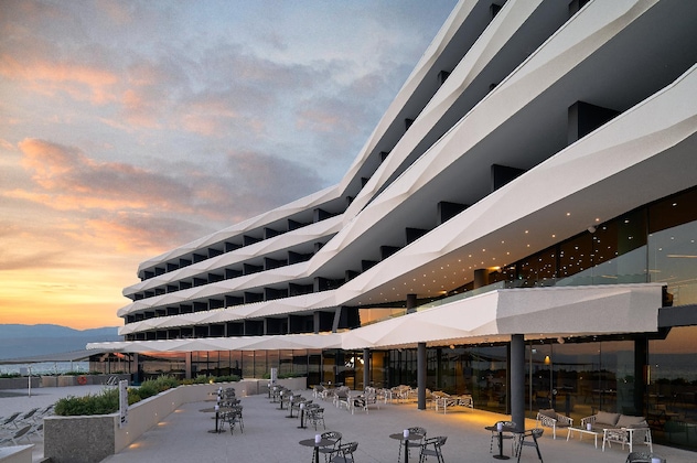 Gallery - Grand Hotel View