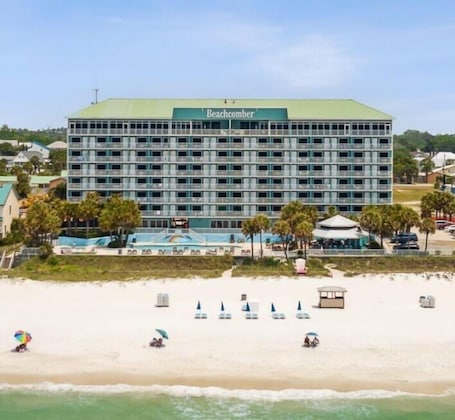 Gallery - Beachcomber By The Sea