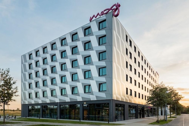 Gallery - Moxy Berlin Airport