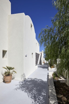 Gallery - Adorno Oia