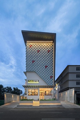 Gallery - Maxonehotels Kota Harapan Indah Bekasi