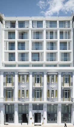 Gallery - On Residence