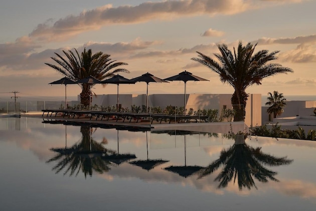 Gallery - Noūs Santorini