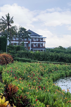 Gallery - Swan Paradise A Pramana Experience