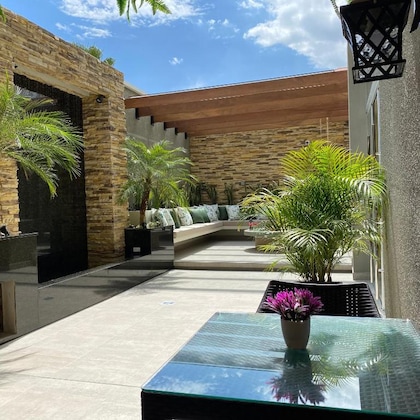 Gallery - Hotel Catena