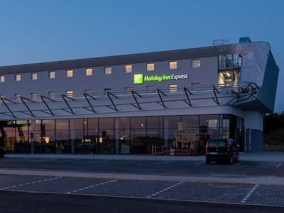 Gallery - Holiday Inn Express Hamburg South A7 As42, An Ihg Hotel