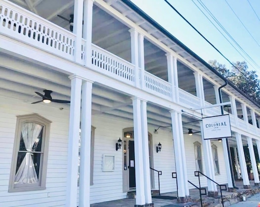 Gallery - The Colonial Inn-Hillsborough