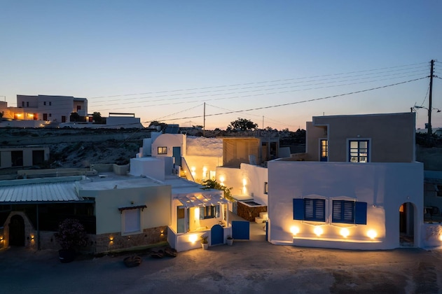 Gallery - Santorita Suites