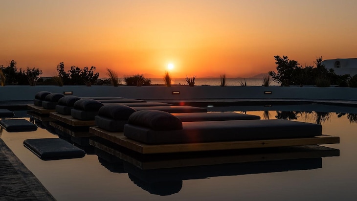 Gallery - Volcanic Arc Santorini Suites