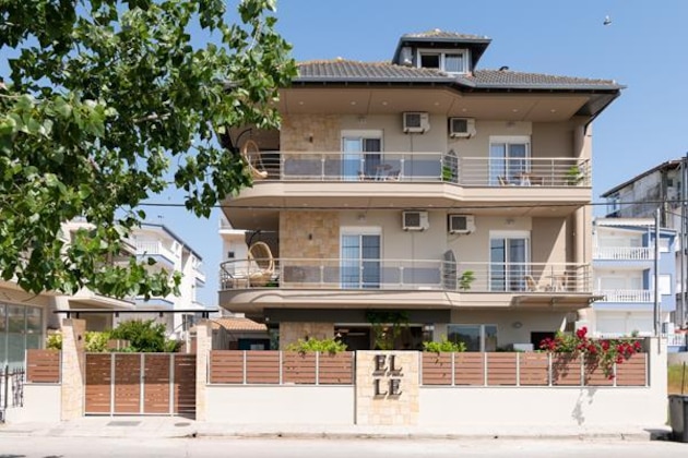 Gallery - Elle Rooms & Suites