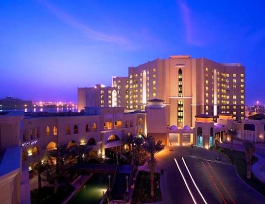 Gallery - Traders Hotel, Qaryat Al Beri