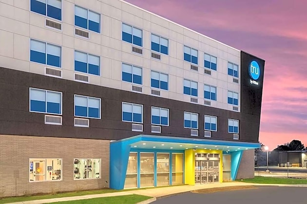 Gallery - Tru By Hilton Janesville