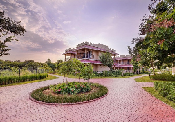 Gallery - Sterling Kanha