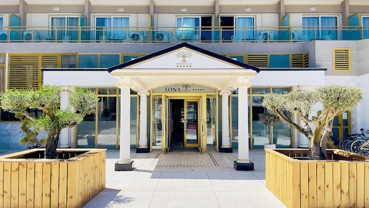 Gallery - Eona Beach Resort By Greek Pride