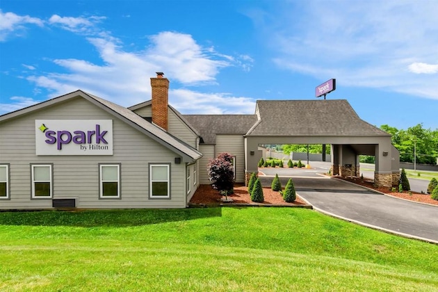 Gallery - Spark By Hilton Wytheville Holston Rd I 81