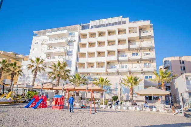 Gallery - Zanzi Hotel