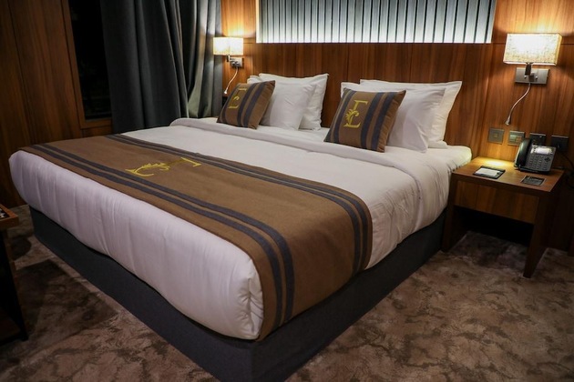 Gallery - E Hotel