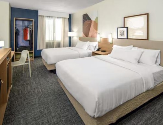 Gallery - Spark By Hilton Montreal Midtown