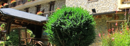 Hotel Saurat