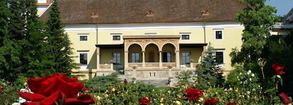 Hotel Schloss Weikersdorf