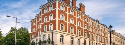 60 Hyde Park Gate Hotel