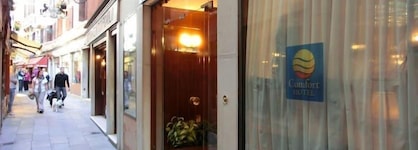 Hotel Diana