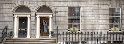 Albany House