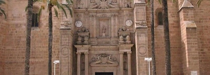 La Perla Hotel