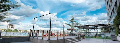 The Royal River Hotel