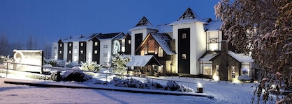 Xelena Hotel & Suites