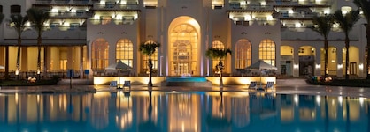 Royal Lagoons Resort & Aqua Park Families And Couples Only