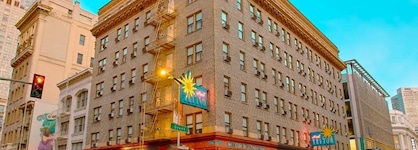 Hotel Triton