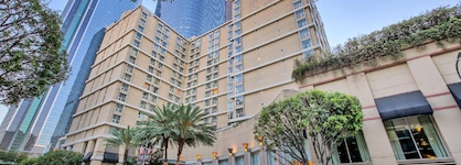 Omni Los Angeles Hotel At California Plaza