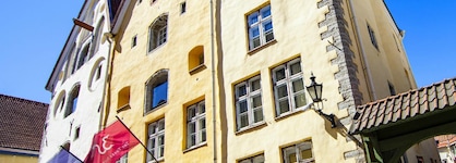 Three Sisters Hotel