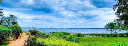 Miridiya Lake Resort