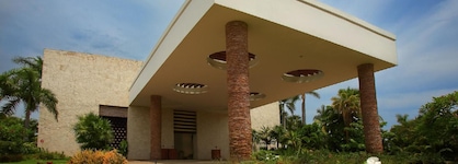 Ocean Breeze Acapulco