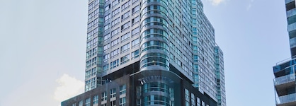 Warwick Le Crystal - Montréal