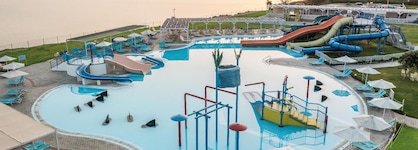 White Olive Marine Aquapark