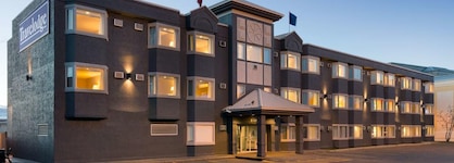 Travelodge By Wyndham Calgary University