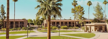 The Scottsdale Plaza Resort & Villas