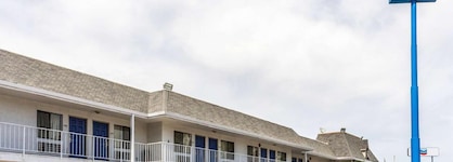 Motel 6 Fresno - Belmont Ave.
