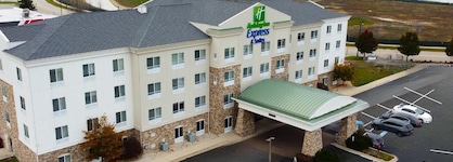 Holiday Inn Express & Suites Waukegan By Ihg