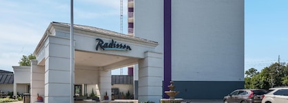 Grand River Hotel