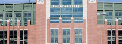 Super 8 By Wyndham Green Bay Near Stadium