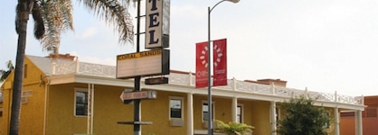 Coral Sands Motel