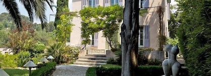 Moulin De Mougins