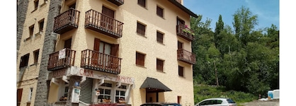 Apartamentos Sallent-Escarrilla 3000